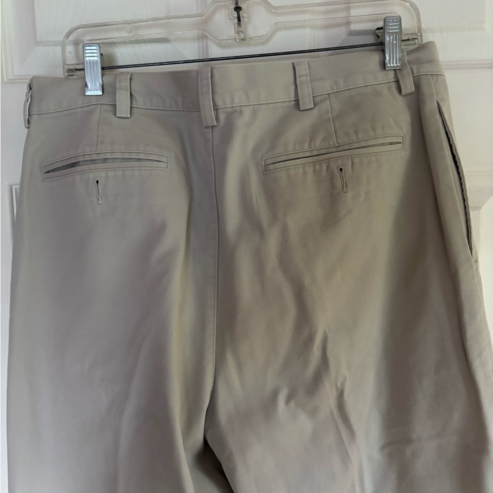 LL Bean - Men’s Flannel lined pant 34”x 34” Khaki - Picture 4 of 6